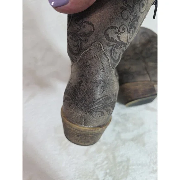Roper Boots Women’s 6.5 Short Stuff Western Embroidery Snip Toe Brown Zip Ankle - Picture 7 of 8